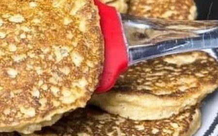 Pancakes with Apple and Cinnamon Flavors