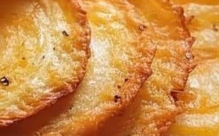 Okay, after seeing these, you definitely will want this on your next burger, or just as a snack! So creative
