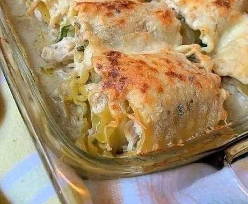 Creamy Chicken Alfredo Lasagna Roll-Ups