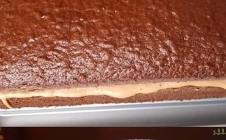 Chocolate Coffee Cake with Lotus