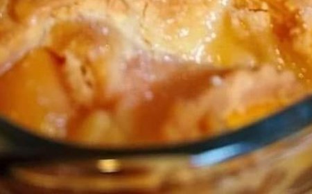 vintage oven-baked peach cobbler