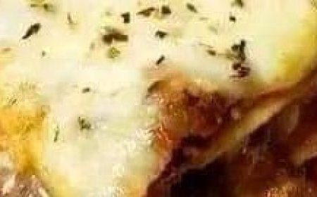 Peach Cobbler Cheesecake