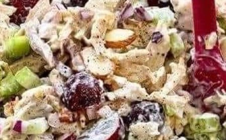 Cranberry Pecan Chicken Salad: A Sweet and Savory Dish