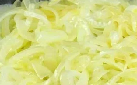 Weekend Wonder: Celebrating the Simple Delights of a Top Onion Recipe