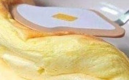 Light and fluffy omelet for breakfast