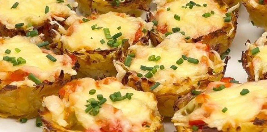 Grated Potato Muffins with Bell Peppers, Onions, and Ham