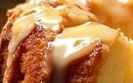Pineapple Cream Cheese Pound Cake