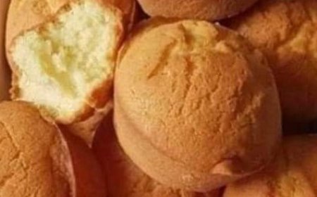 Easy and Fluffy Vanilla Muffins! Perfect for Quick Baking