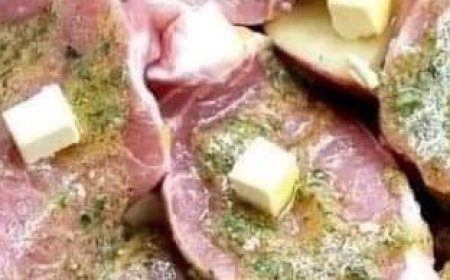 CROCKPOT RANCH PORK CHOPS AND POTATOES