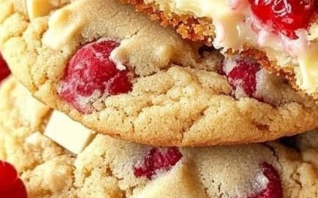 Raspberry and White Chocolate Stuffed Cookies