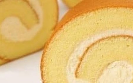 Mascarpone Cream Cake