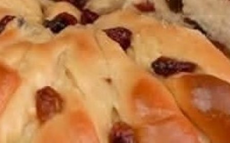 Festive Cranberry and Raisin Twist Bread