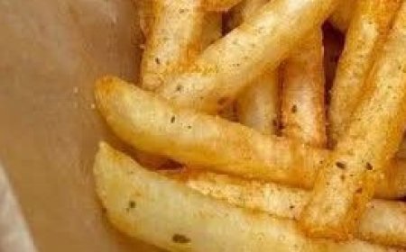 Perfect Crispy French Fries with Vinegar Soak