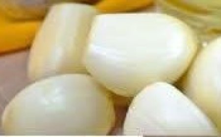 A Natural Elixir for Your Heart: Lemon, Garlic, and Water