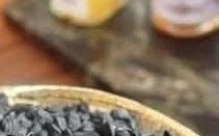 Black seed and honey to boost immunity and healing