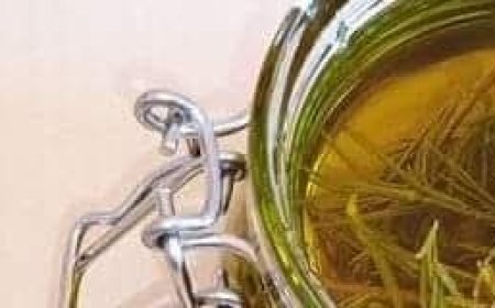 Boost Blood Circulation and Promote Healthy Hair with Rosemary Macerate