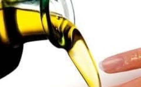 5 Simple Ways to Make Your Hands Look Younger (Including Olive Oil!)