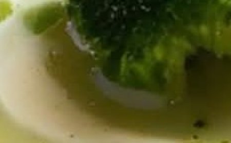 Delicious creamy broccoli soup