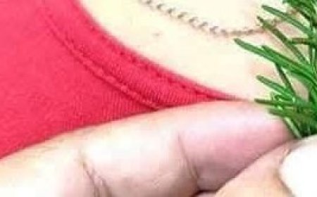 Put Rosemary on the Back of Your Neck, and You Will Be Shocked at What Will Happen