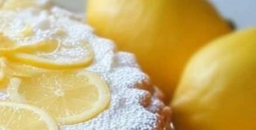 Lemon Cream Cake with Fluffy Sponge Base