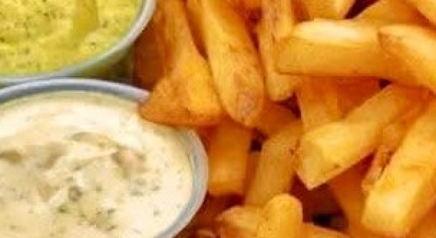 Perfect Crispy French Fries with Vinegar Soak