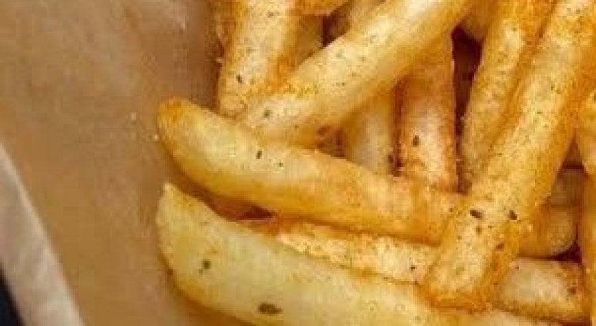 Perfect Crispy French Fries with Vinegar Soak