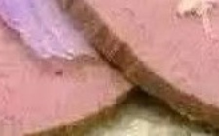 SIMPLE RECIPE FOR MAKING A CLASSIC LIVERWURST SANDWICH