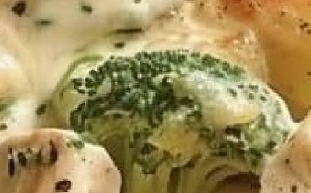 Creamy Baked Chicken and Broccoli Pasta
