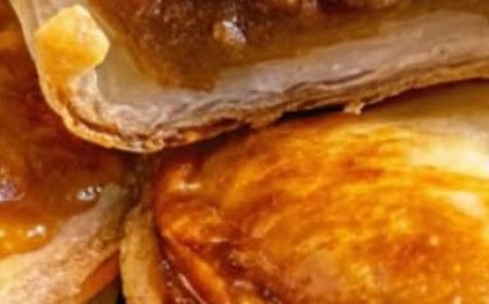 Australian Meat Pies (Flaky Australian Beef Hand Pies) ????