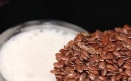 Unveiling the Secret to Youthful Skin: Flaxseed, the Natural Collagen Booster