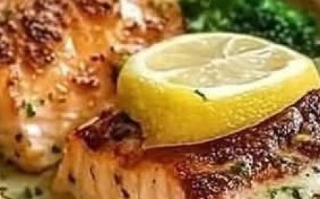 Lemon Salmon with Crispy Potatoes and Broccoli