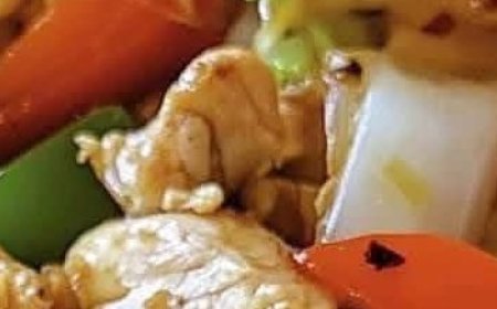 STIR FRIED CHICKEN WITH VEGETABLES