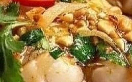 Steamed Fish with Spicy Lime and Garlic Sauce