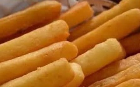 Cheesy Potato Sticks: Crispy Golden and Irresistibly Delicious
