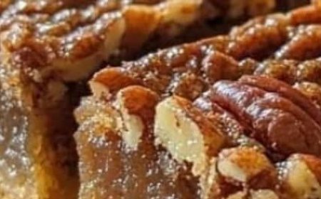 Lazy Girl Pecan Pie Bars