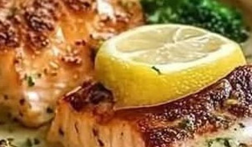 Lemon Salmon with Crispy Potatoes and Broccoli