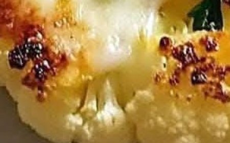 Cheesy cauliflower steak