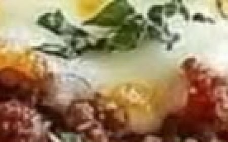 Cheesy Beef Pizza Casserole