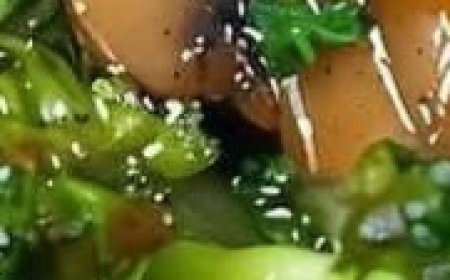 Garlic Mushrooms and Broccoli