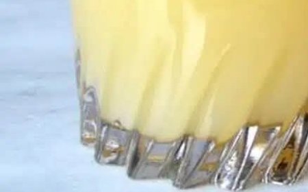 Colon Detox Juice: Apples, Ginger, and Lemon to Flush Out Toxins