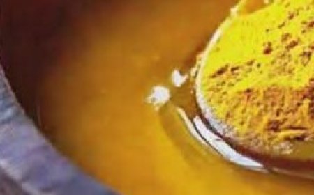 Natural turmeric lotion for skin lightening and radiance