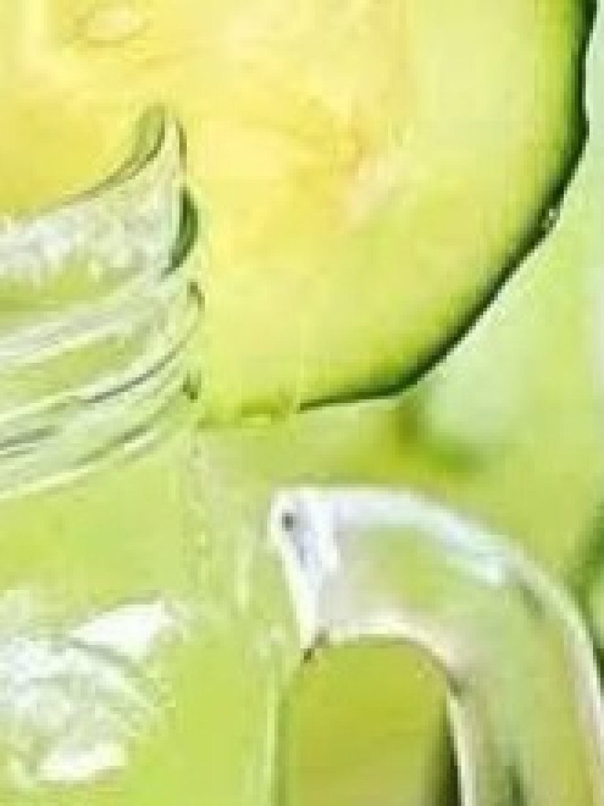 FRESH CUCUMBER LEMONADE