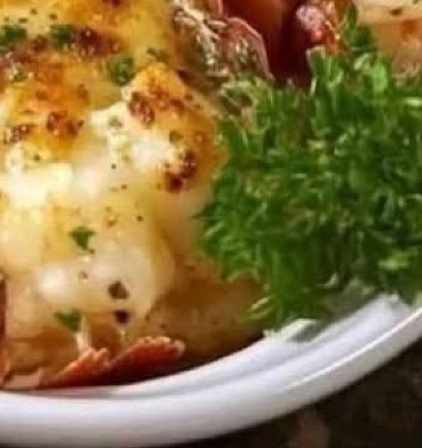 Baked Lobster Tails with Garlic Butter