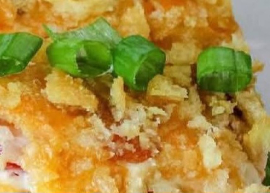 bacon onion tomato pie