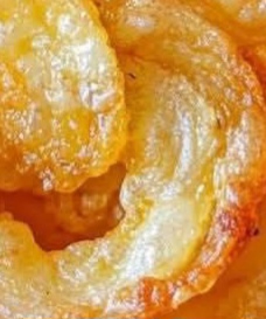 Crispy Onion Cheddar Chips