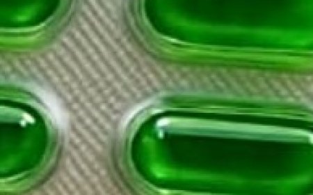 Vitamin E Oil uses for Skin – Glowing Skin, Dark Circles & Wrinkles