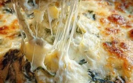 30-Min Spinach & Artichoke Dip with Pita Chips
