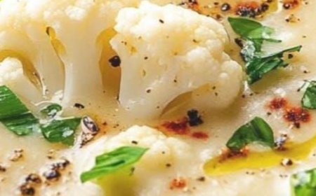 Roasted Cauliflower Soup