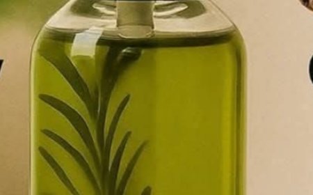 Clove and rosemary infusion for hair – strengthens and stimulates hair