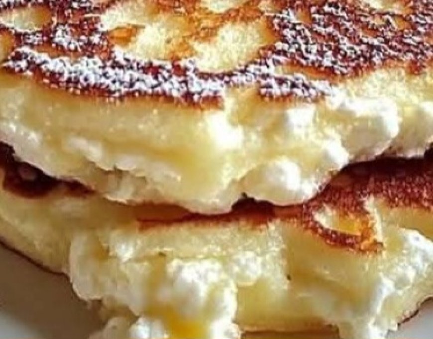 Flourless cottage cheese pancakes